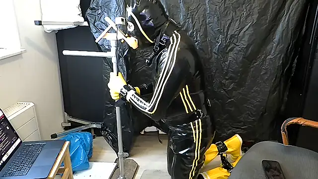 latexslaveboy – webcam-show