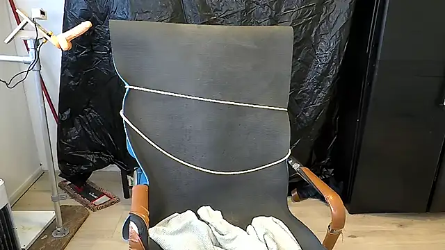 latexslaveboy: вебкам-шоу