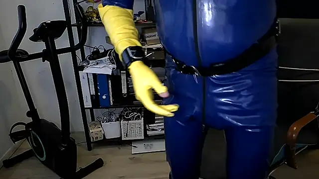 latexslaveboy Webcam Show