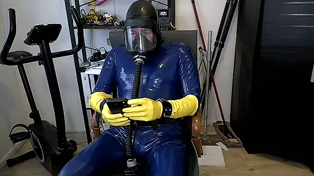 latexslaveboy Шоу с уебкамера