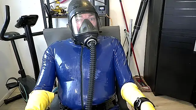 latexslaveboy Webcamshow