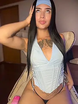 Chat +18 de Shalom_pink18 ao vivo