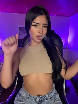 Shalom_pink18's Live XXX Chat