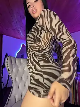 Shalom_pink18 XXX чат на живо