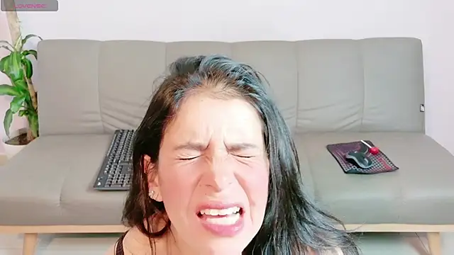 Zara_Fire Live XXX-Chat