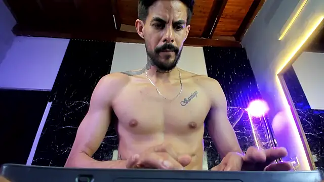 Leo_Vesper Adlı Modelin Web Kamerası Şovu