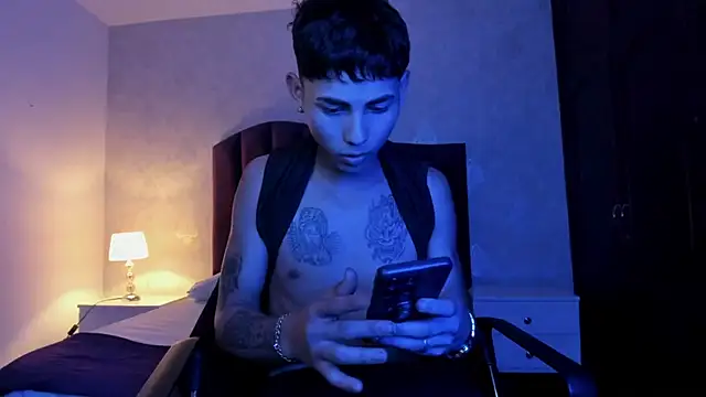 Liam_Adamms webkamerás műsora