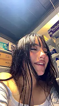 הופעת וובקאם של MayyBonita