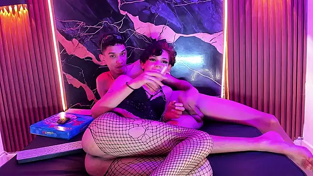 MASTER_PLAY_HOUSE webcam show