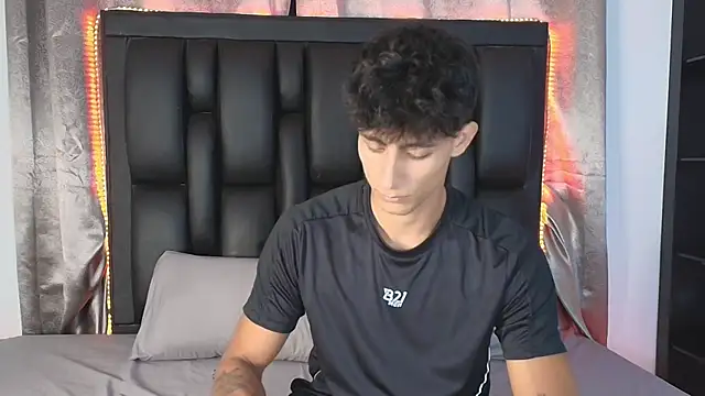 MaxiimoRomano_ 在線直播表演