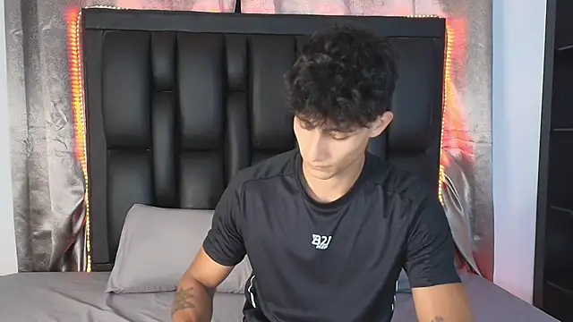 MaxiimoRomano_ 在線直播表演