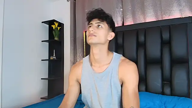 MaxiimoRomano_ Show Webcam
