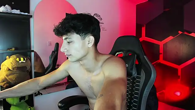 MaxiimoRomano_ Show Webcam