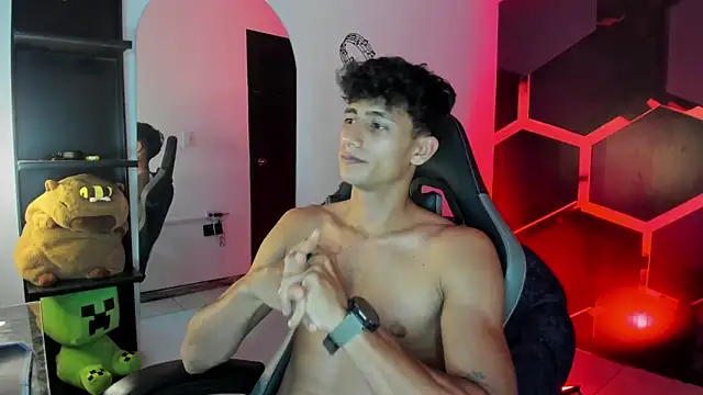 MaxiimoRomano_ Show Webcam