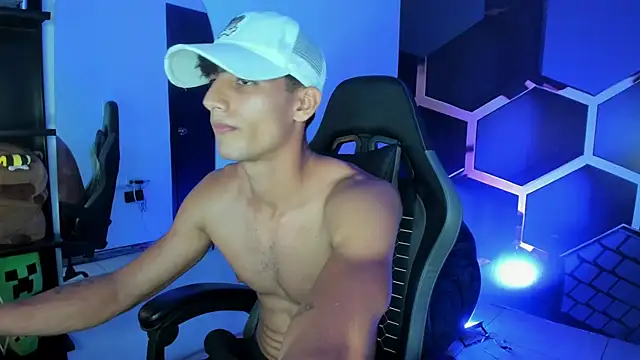MaxiimoRomano_ Show Webcam