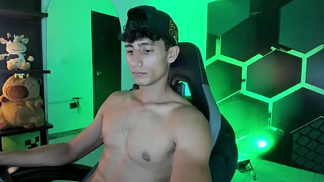 MaxiimoRomano_ Show Webcam