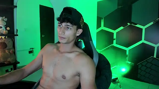 MaxiimoRomano_ live XXX chat