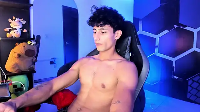MaxiimoRomano_ 在線直播表演