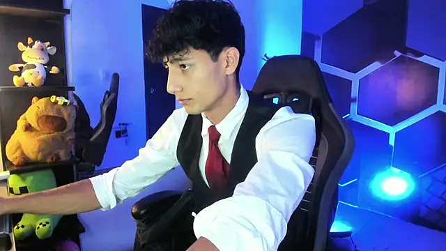 MaxiimoRomano_ Show Webcam