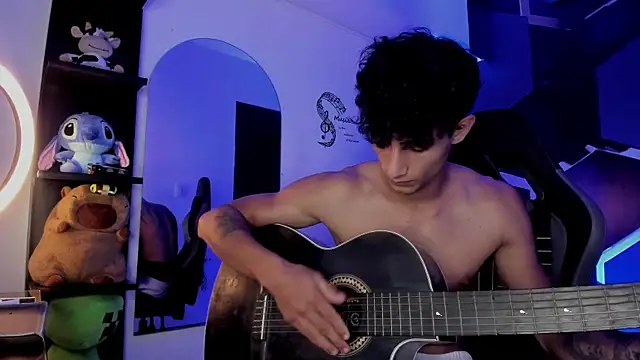 MaxiimoRomano_ Pertunjukan Webcam