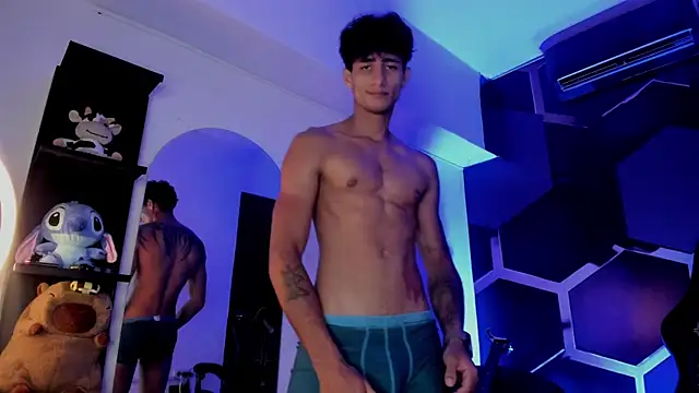 MaxiimoRomano_ 网络视讯表演
