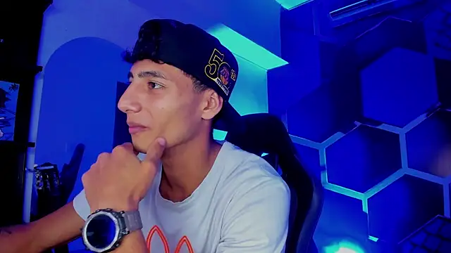 MaxiimoRomano_ Show Webcam