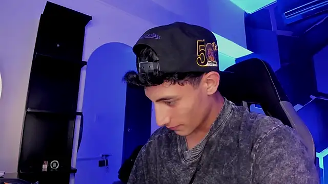 عرض كام MaxiimoRomano_