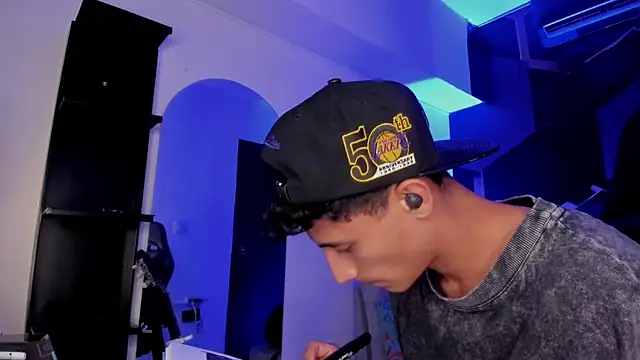 عرض كام MaxiimoRomano_