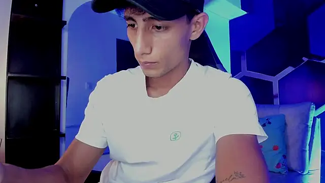 MaxiimoRomano_ Show Webcam