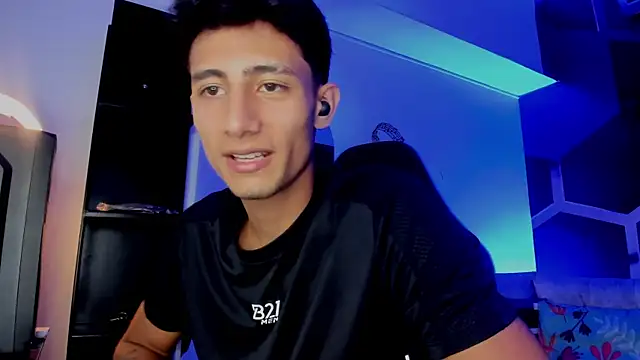 MaxiimoRomano_'s Webcam Show