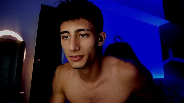 MaxiimoRomano_ Show Webcam