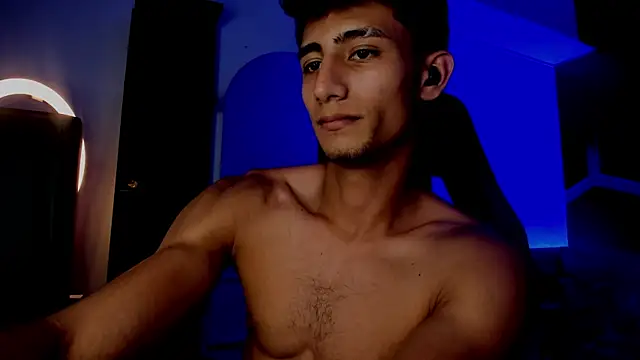 MaxiimoRomano_ Adlı Modelin Web Kamerası Şovu