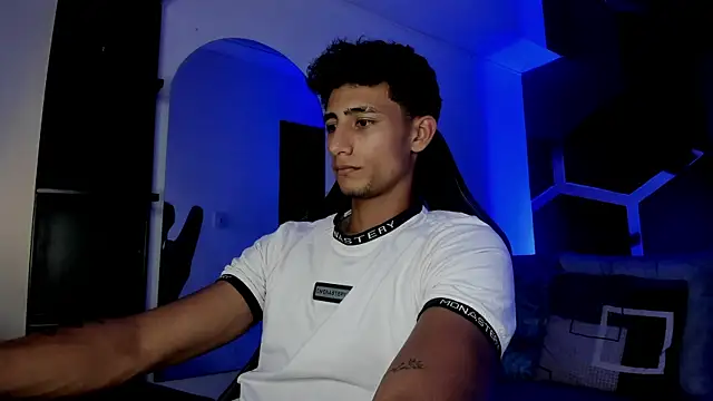 הופעת וובקאם של MaxiimoRomano_