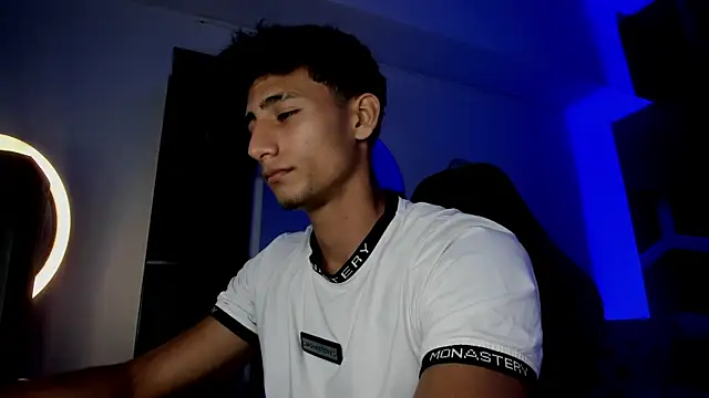 MaxiimoRomano_ Adlı Modelin Web Kamerası Şovu