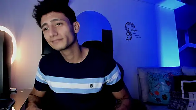 MaxiimoRomano_ 在線直播表演