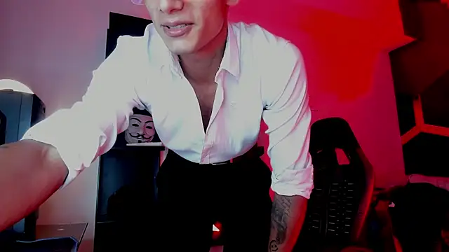 MaxiimoRomano_ Show Webcam