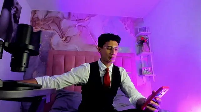 MaxiimoRomano_ Show Webcam