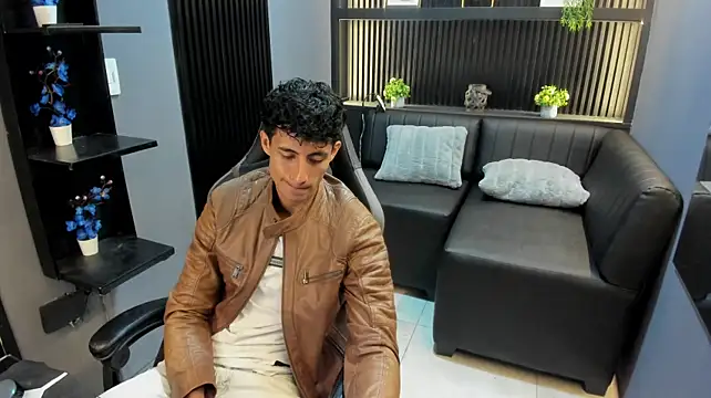 MaxiimoRomano_ 网络视讯表演