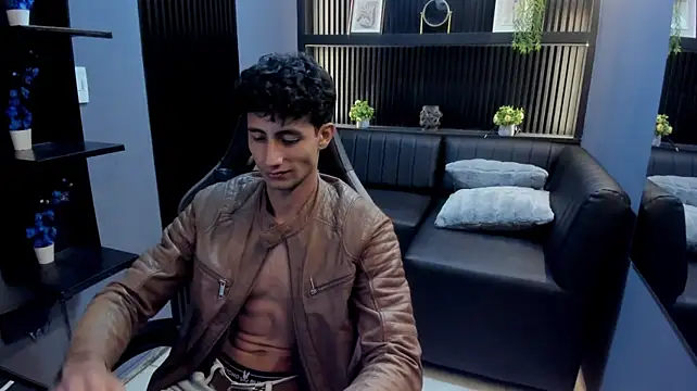 MaxiimoRomano_ 在線直播表演
