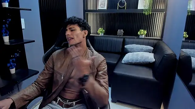 MaxiimoRomano_ 在線直播表演