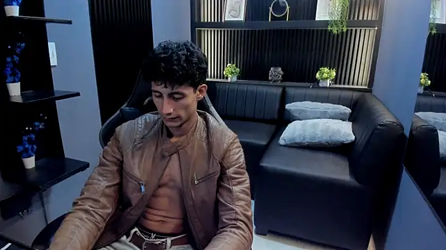 MaxiimoRomano_ Adlı Modelin Web Kamerası Şovu