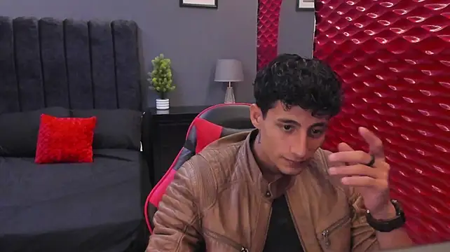 MaxiimoRomano_ 在線直播表演