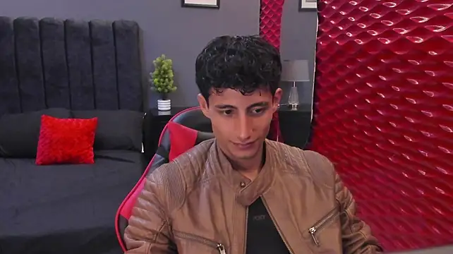 MaxiimoRomano_ Show Webcam