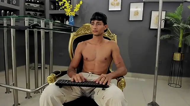 MaxiimoRomano_ Pertunjukan Webcam