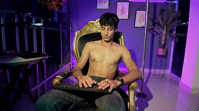 Вебкам-шоу MaxiimoRomano_