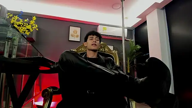 MaxiimoRomano_ 在線直播表演