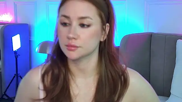 MeganStrane Шоу с уебкамера
