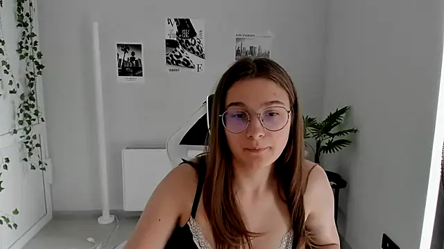 Chat +18 de Mia_kristal ao vivo