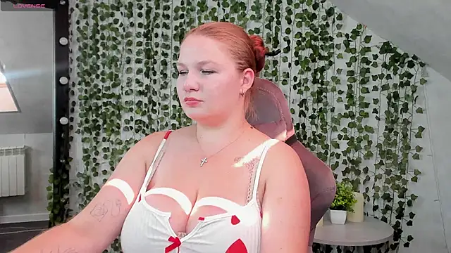 Virginia_Robinson Chat XXX in diretta