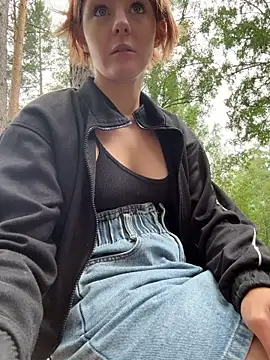 NinaParri élő XXX-chatje